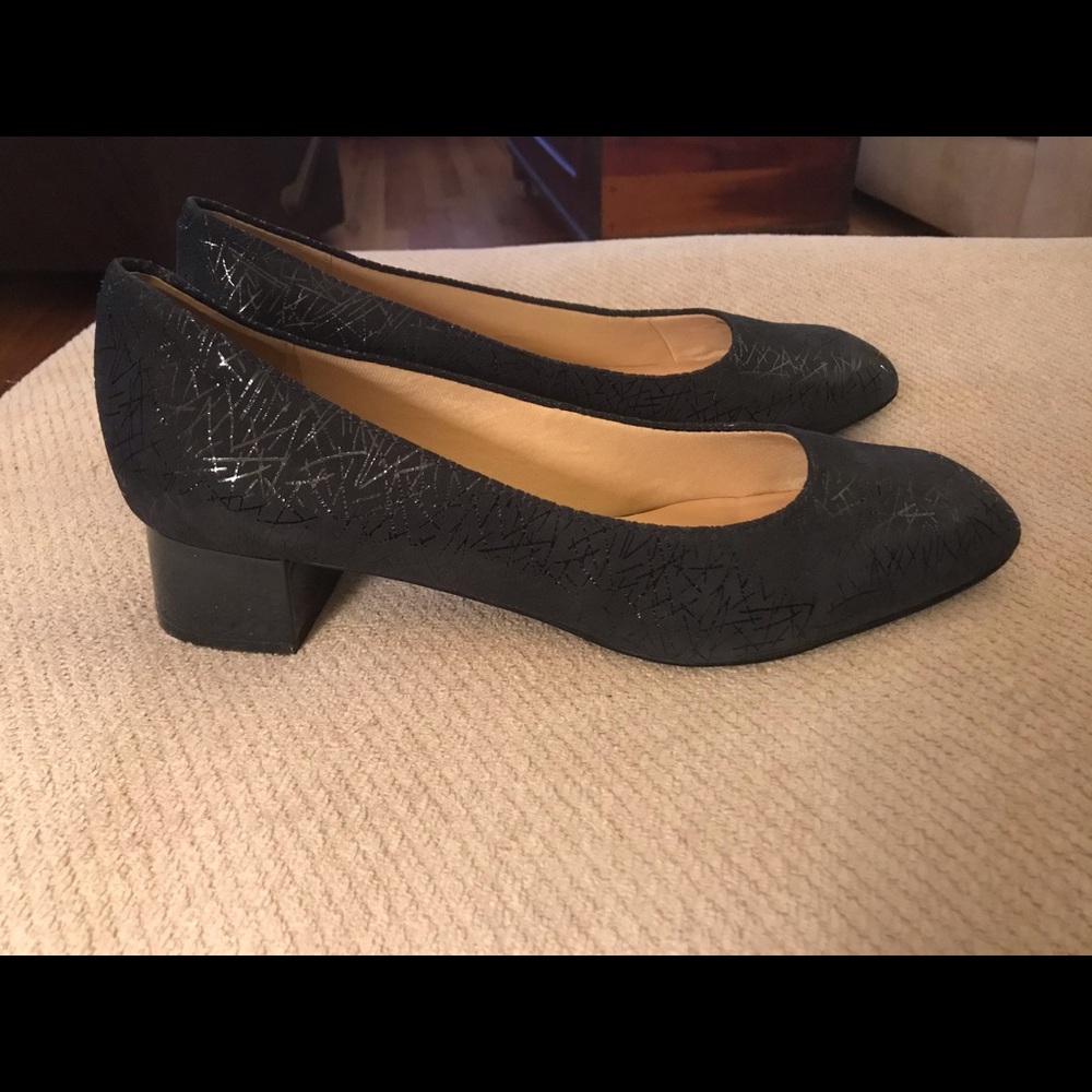 Navy Blue, Embossed Trotters Woman’s Classy. and Comfortable Shoes